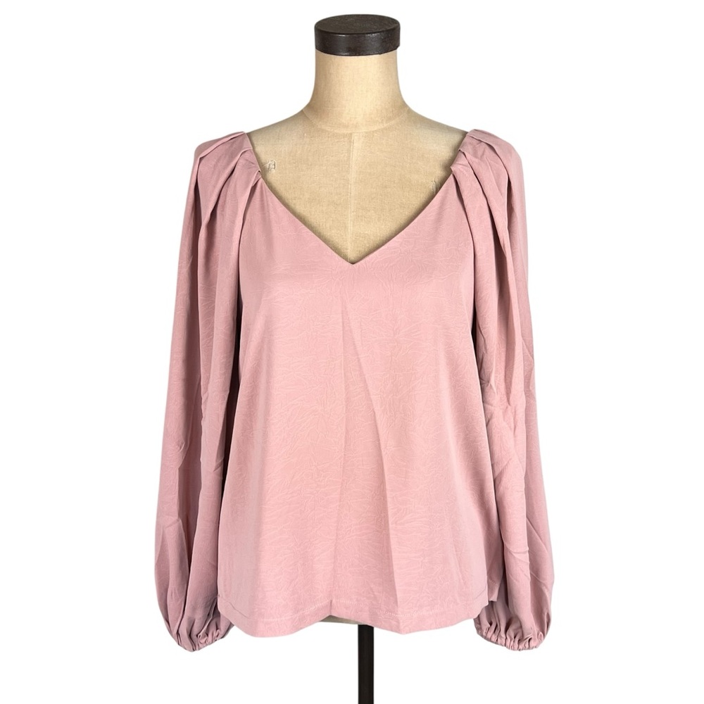 Bohme blush pink Poly spandex blend women’s shoulder pleated blouse SZ‎ M